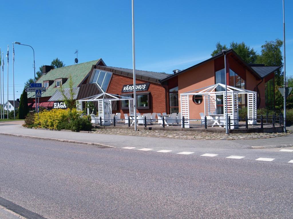 Haga Vaerdshus Hotel Hillerstorp Exterior photo